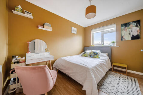 bedroom2