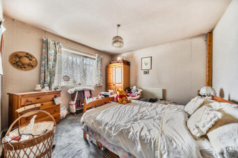 bedroom1