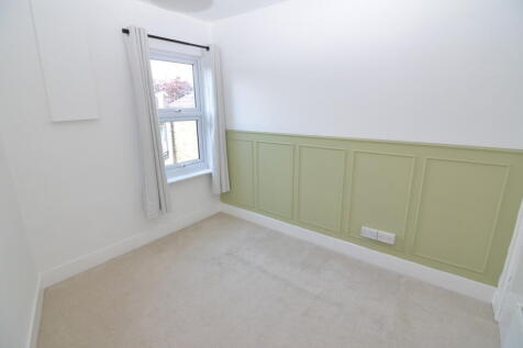 BEDROOM2