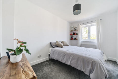 bedroom2