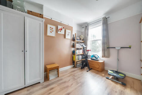 bedroom3