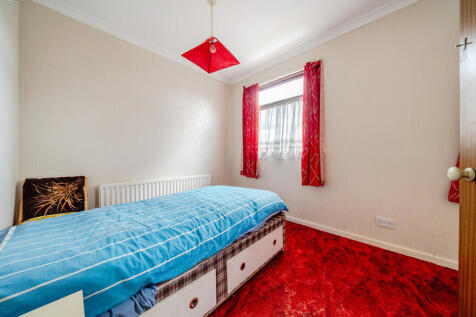 BEDROOM2