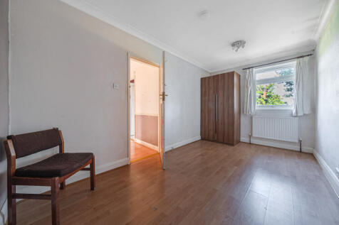bedroom4