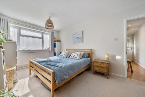 bedroom1-2