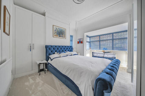 bedroom1-1