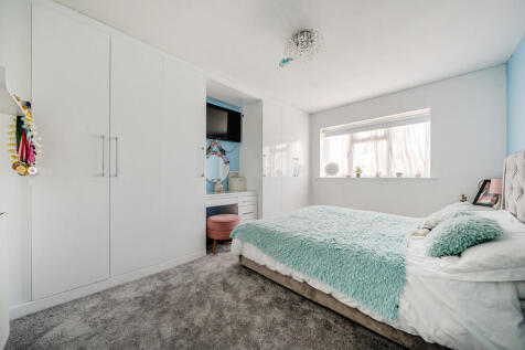 bedroom2