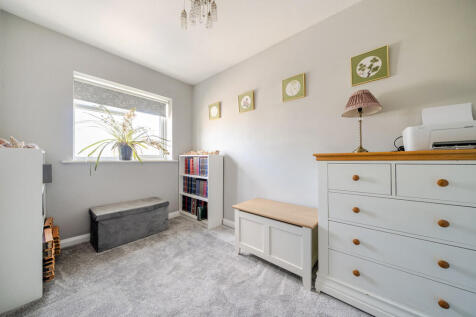 bedroom4