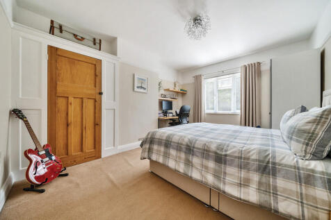bedroom2