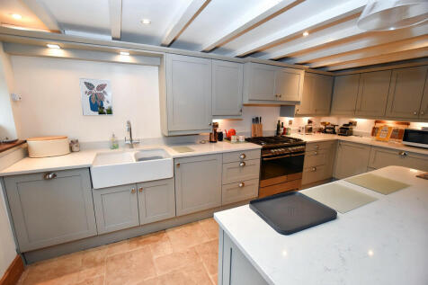 Kitchen 4