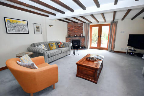 Lounge 1