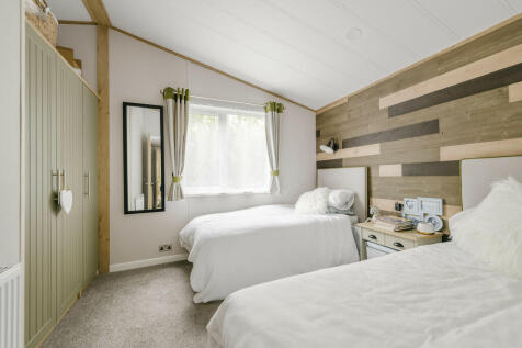 Lodge Bedroom 2