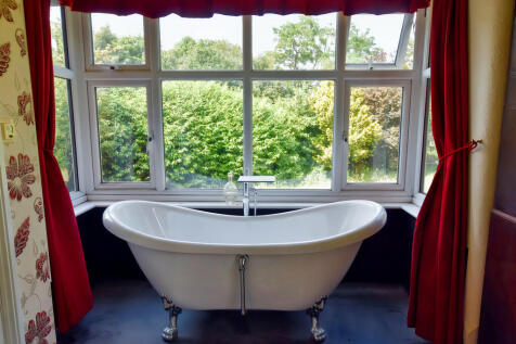 Principal Bath
