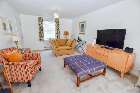 Lounge 2