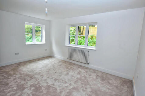 Principal Bedroom...