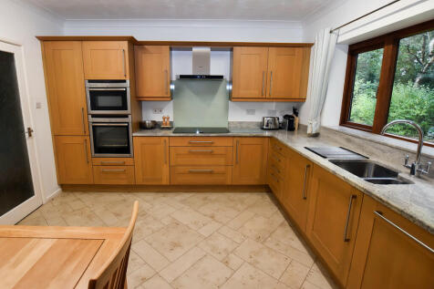 Kitchen 4