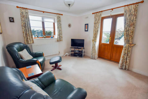Lounge 1