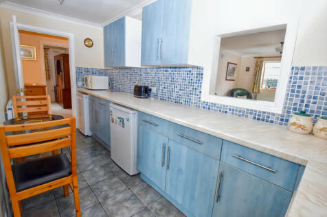 Kitchen 3