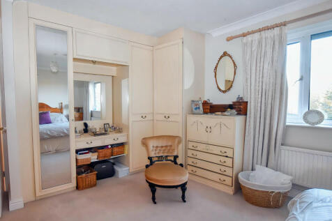 Principal Bedroom...