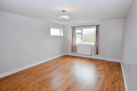 Bedroom 1a