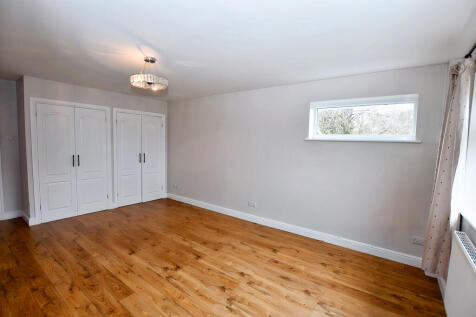 Bedroom 1b