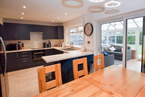 Dining Kitchen 4