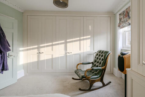 Principal Bedroom...