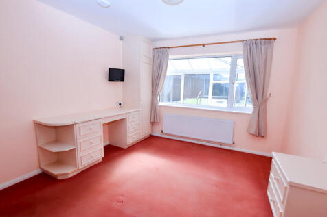 Bedroom 1a