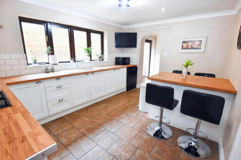 Dining Kitchen 1