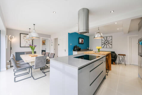 Dining Kitchen 4