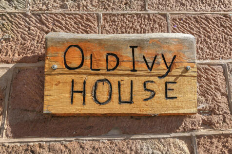 Old Ivy House
