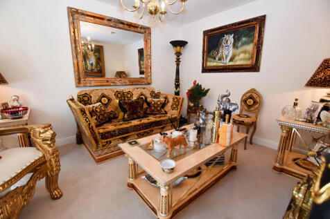 Lounge 1