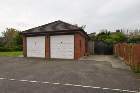 Garage &amp; Park...