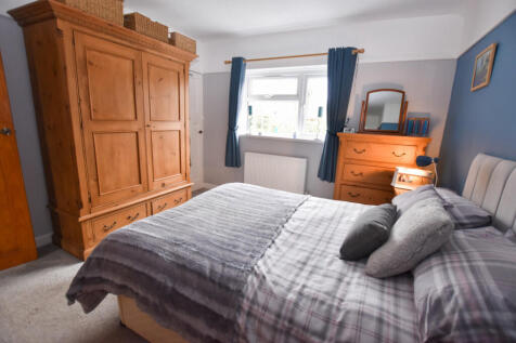 Principal Bedroom...