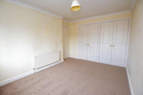 Bedroom 1b