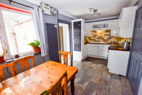 Dining Kitchen 1