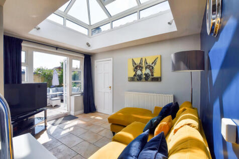 Garden Room 1