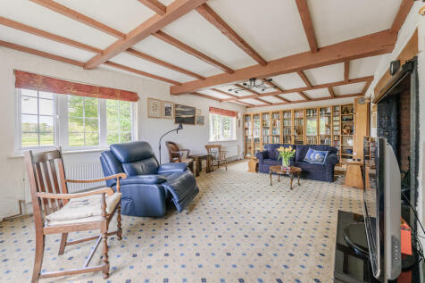 Lounge 1