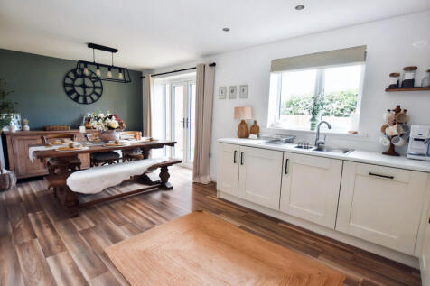 Dining Kitchen 3