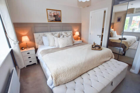 Principal Bedroom...