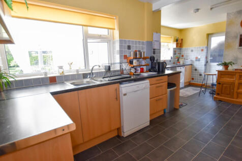 Breakfast Kitchen...