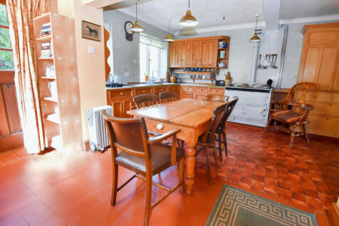 Kitchen 4