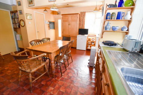 Kitchen 5