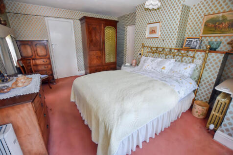 Bedroom 1b