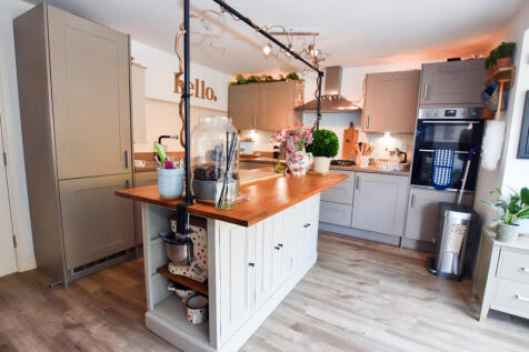 Dining Kitchen 4