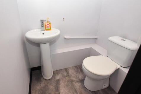GF WC