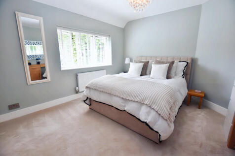 Bedroom 1a