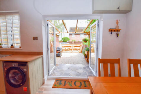 Dining Kitchen 6