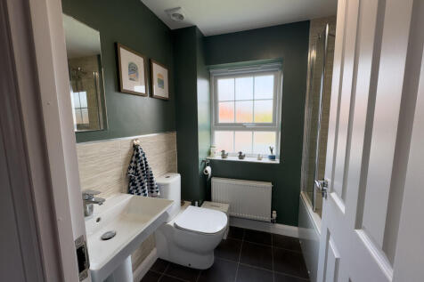 Main Bathroom