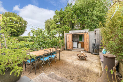 Garden Kitchen