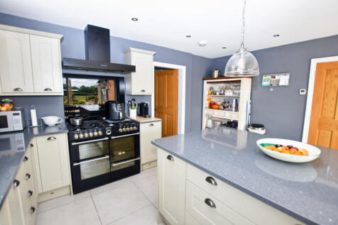 Dining Kitchen 3